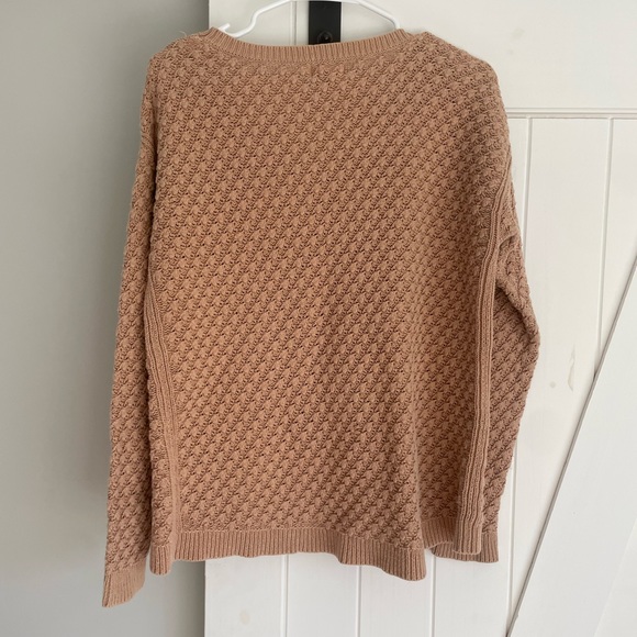 Medium Old Navy Tan Sweater - Picture 5 of 5
